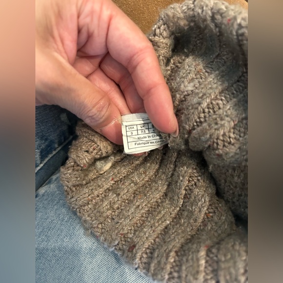 NWOT UGG Cambridge sweater boot - Picture 6 of 6